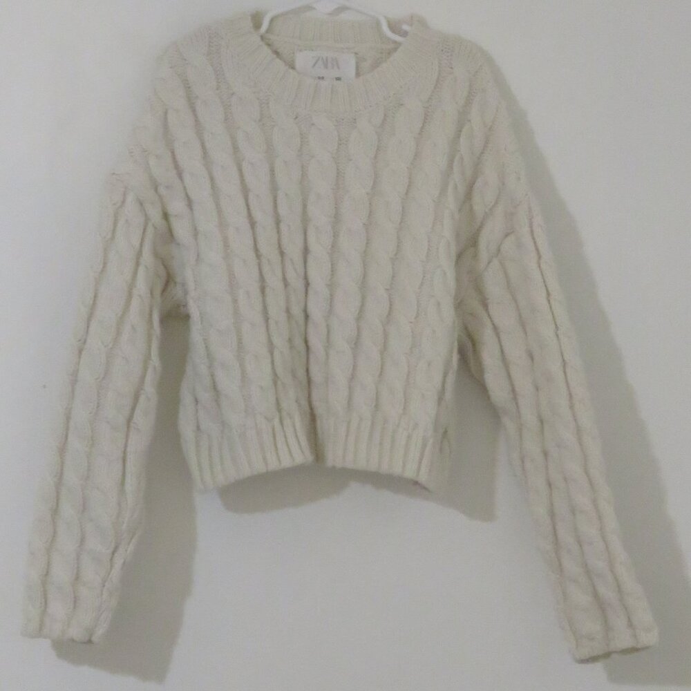 Zara kids Winter White knitted sweater